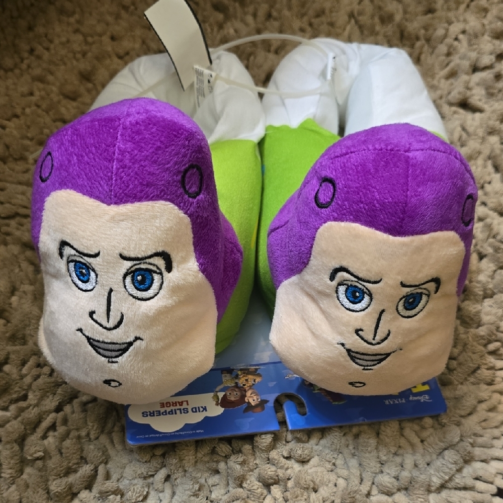 Disney Buzz Lightyear Kids Size M 2-3 Slippers Purple Green